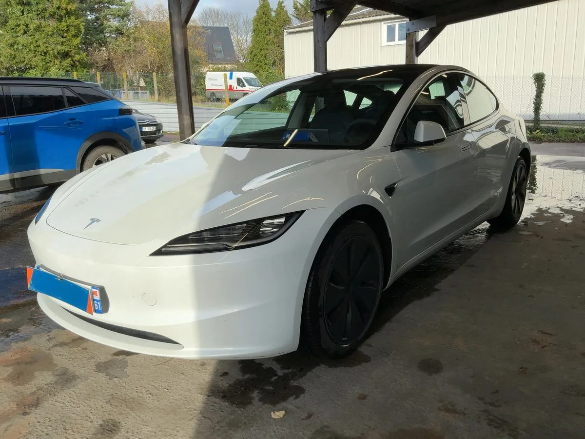 max-MP24883_85b0ed8057a7ccd10efca64563c75356